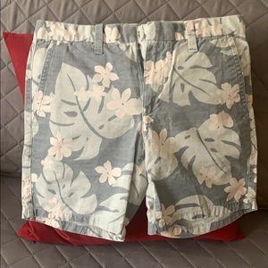 Men’s floral print shorts
